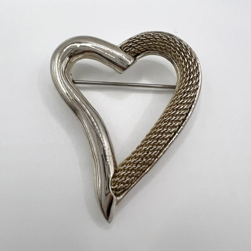 Vintage Silver Tone Mixed Texture Open Heart Brooch Mesh Detail Pin